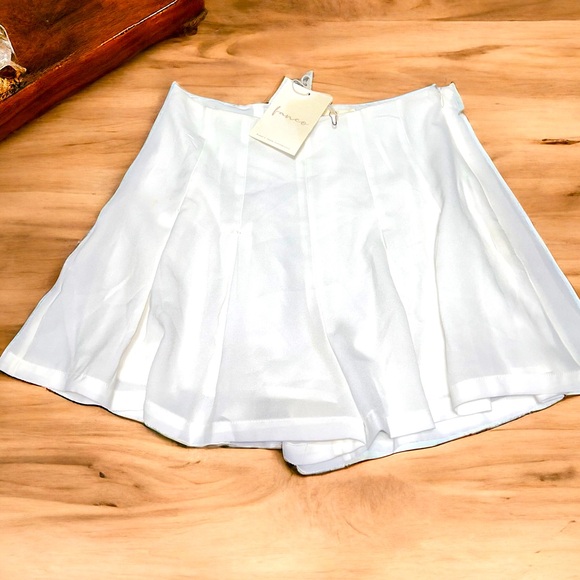 Dresses & Skirts - Fanco skort
